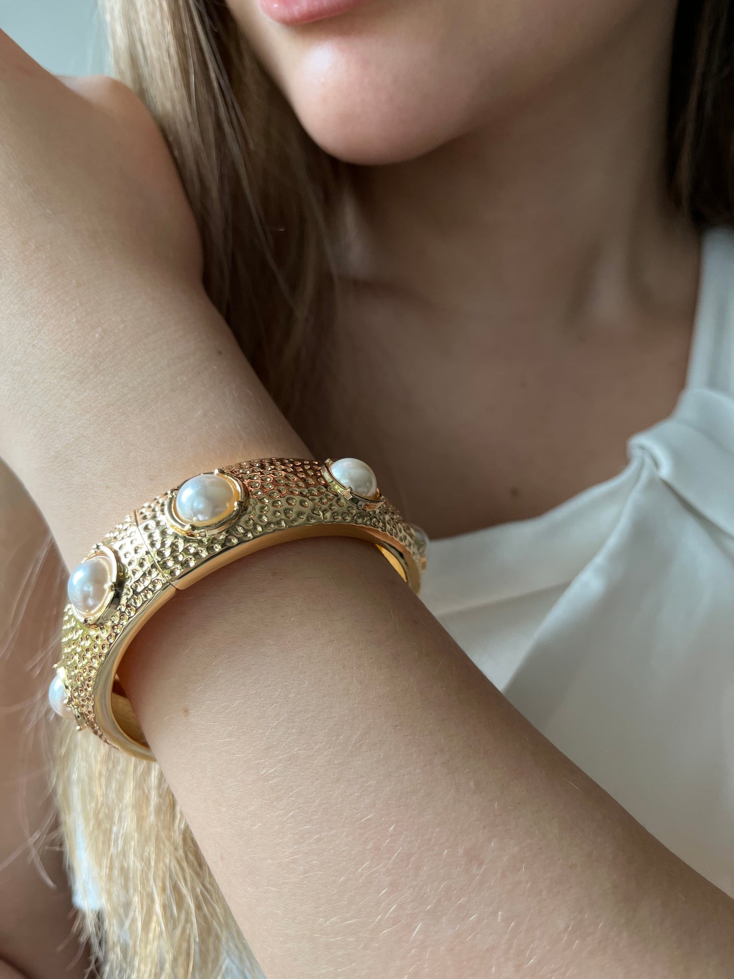 Brazalete de Rodio con Perlas