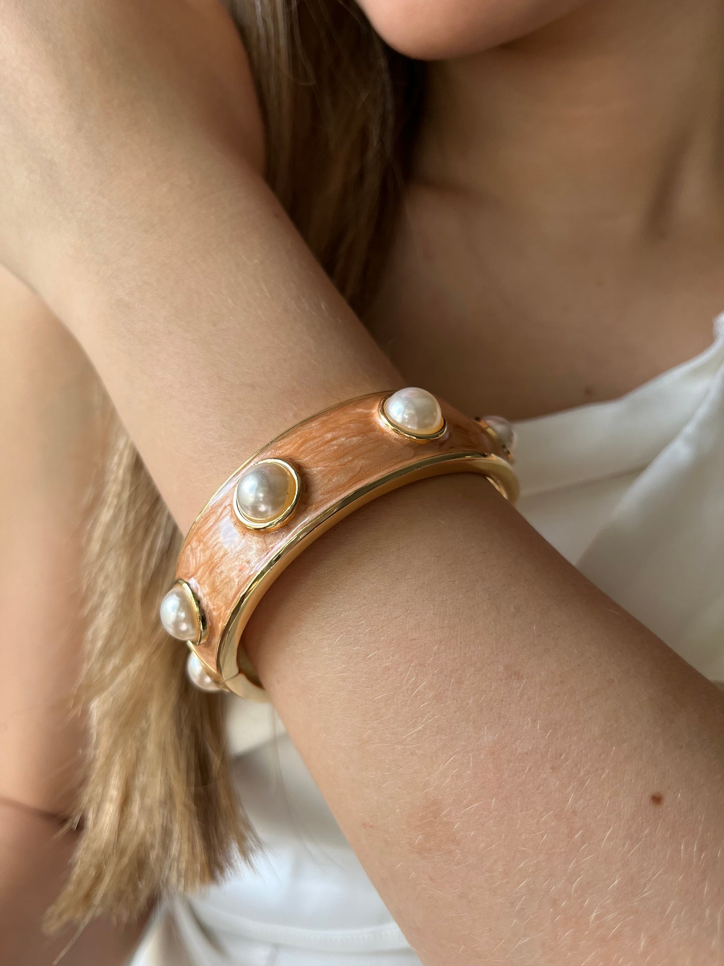 Brazalete de rodio con Perlas