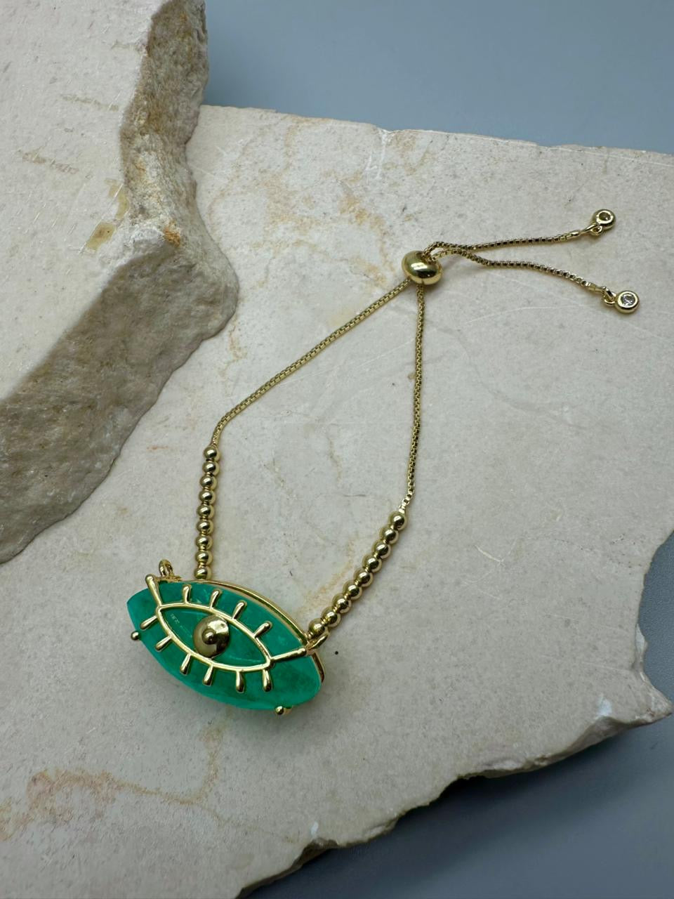 Pulsera con dije Esmeralda Ojo