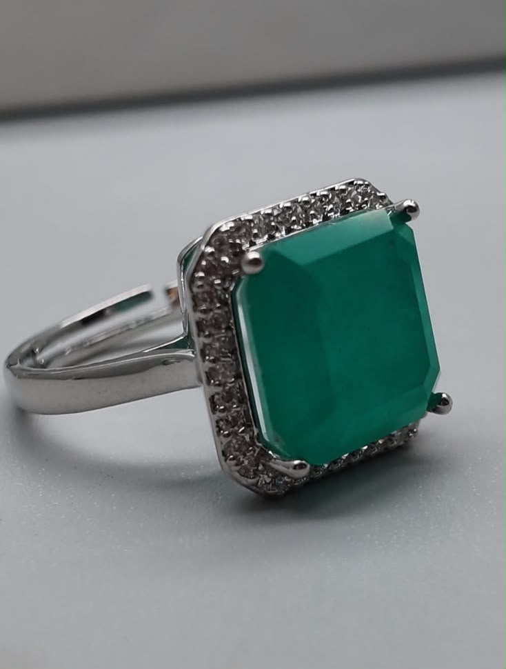 Anillo Cuadrado esmeralda Siver