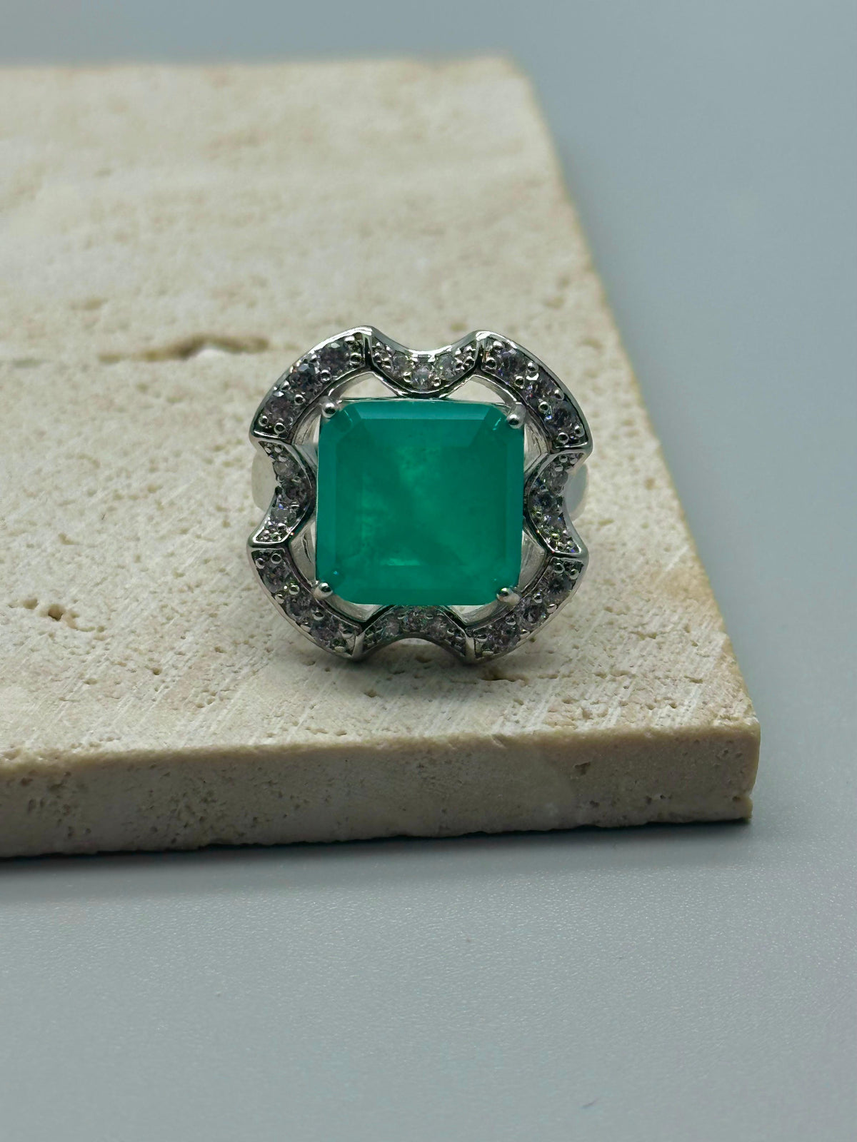 Anillo Baguette Esmeralda Silver