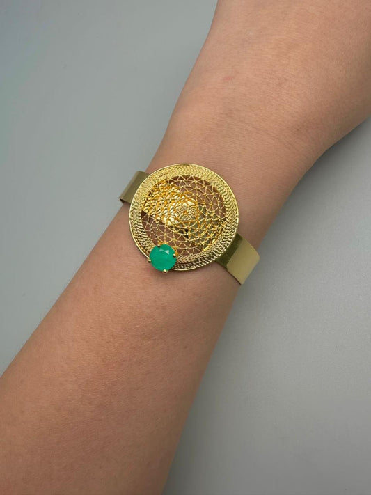 Brazalete en filigrana con Esmeralda de Laboratorio