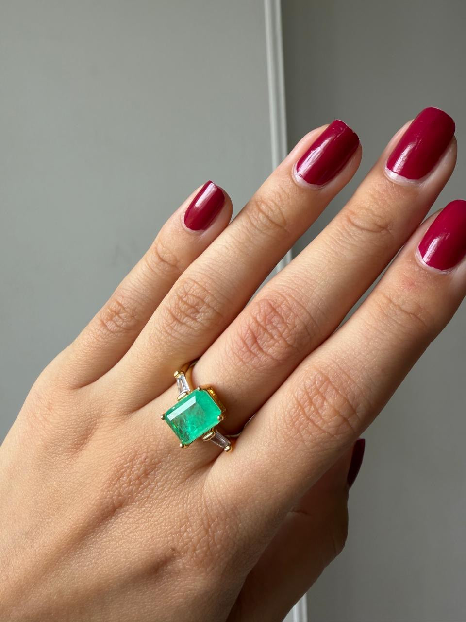 Anillo con esmeralda de laboratorio cuadrado (Copia)