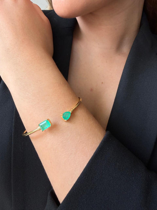 Brazalete con Dijes de Esmeralda