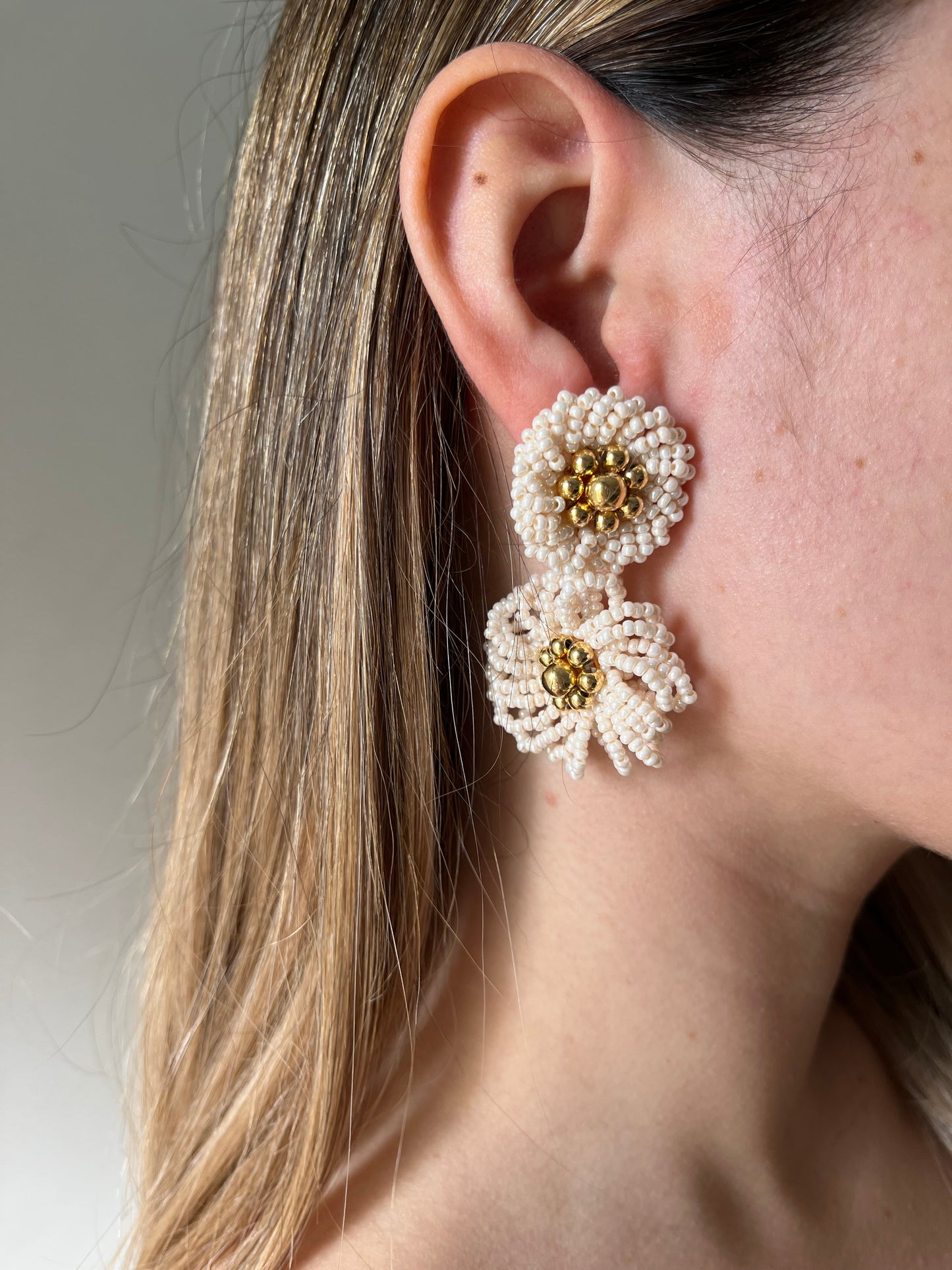 Aretes con Mostacilla