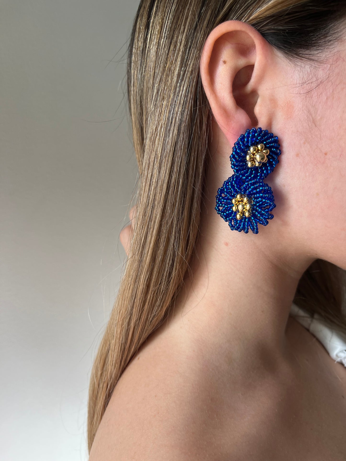 Aretes con Mostacilla