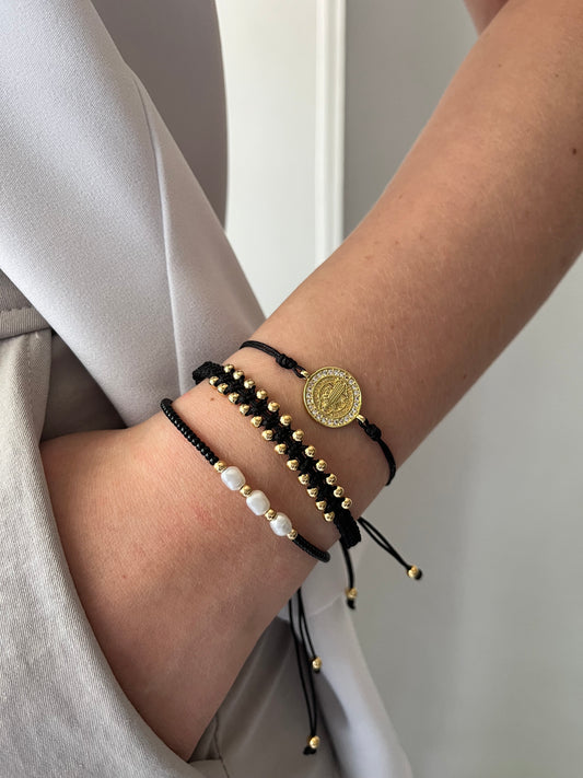 Pulsera triple de San Benito