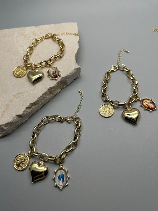 Pulsera de Corazon y dijes Religiosos